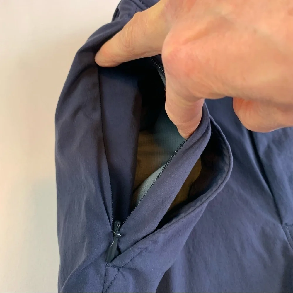Men's J. Crew Navy 9” Tech Shorts Sz 32